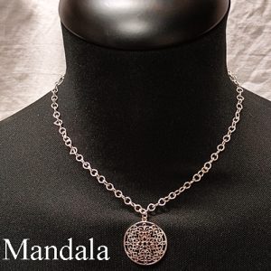 Ketting met hanger Mandela
