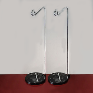 2 grote klossen garen standaarden